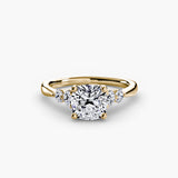 Solitaire with Graduated Shoulder Accents
